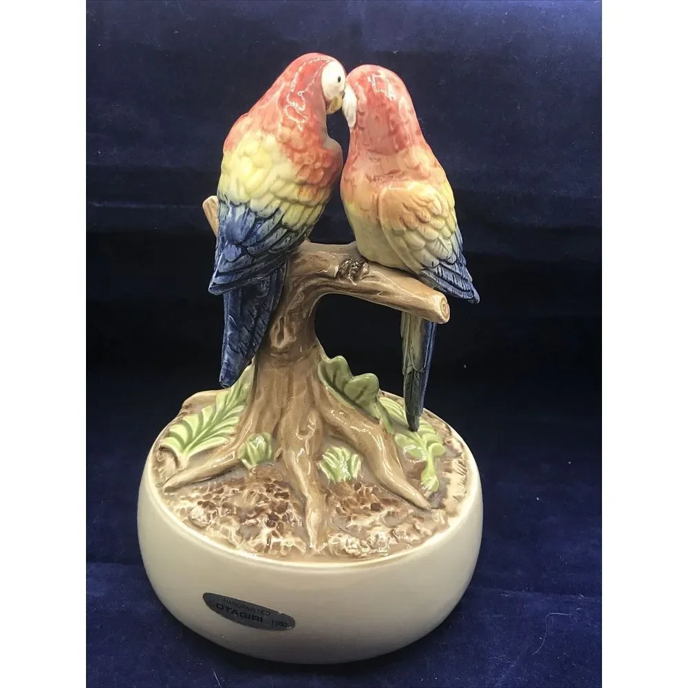 OTAGARI HAND PAINTED PARROTS MUSIC BOX STRANGER‎ IN PARADISE JAPAN